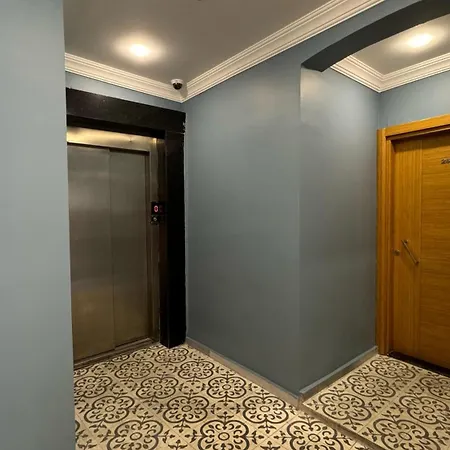 Apart Otel Dizayn 4*