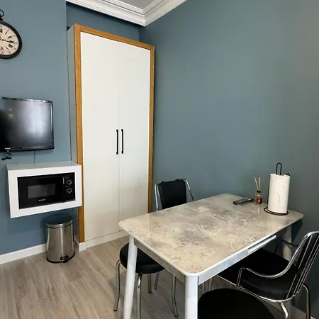 Apart Otel Dizayn 4*